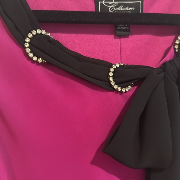 Pretty fuschia and black shell, looks great on its own or under a black blazer - Picture 2 of 3